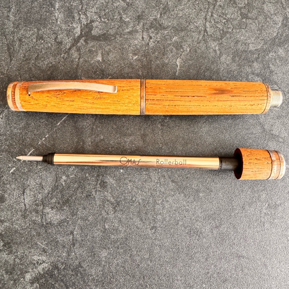 Omas Rollerball  pen is made from oak wood barrels - Picture 4 of 6